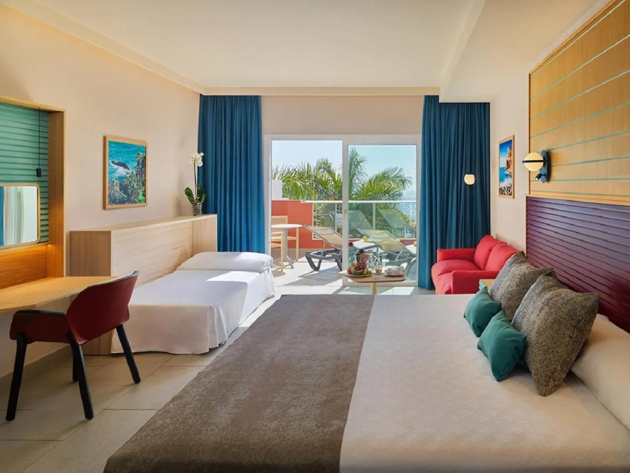 Adrian Hoteles Roca Nivaria Costa Adeje  Spanje